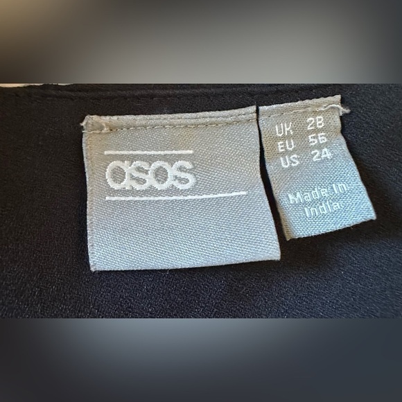 ASOS Black tank top thin strap plus size 24 - Picture 3 of 5